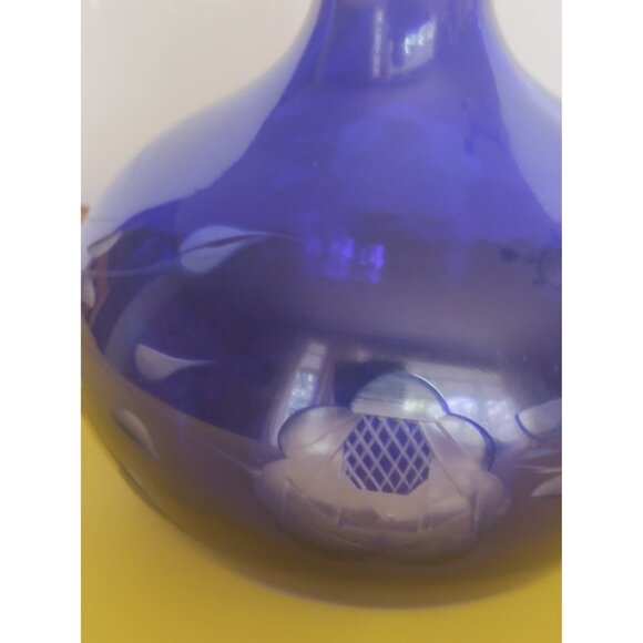 Vintage Bohemian Czech Cobalt Blue Cut to Clear Glass Vase 4.75" - Picture 7 of 13